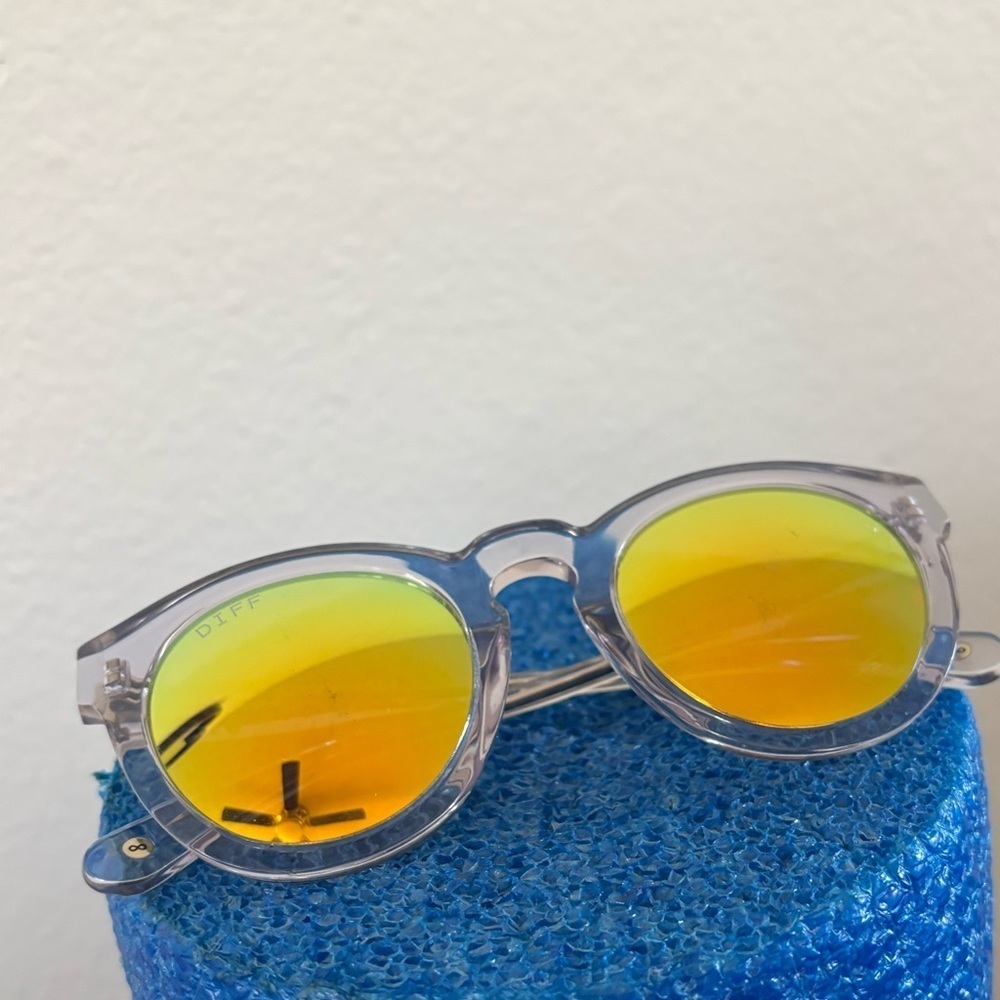 DIFF Dime Il Sunglasses Wild and Free Clear - Picture 2 of 13